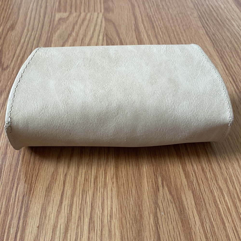 Chloe Designer Sunglass Case And Cloth - image 8